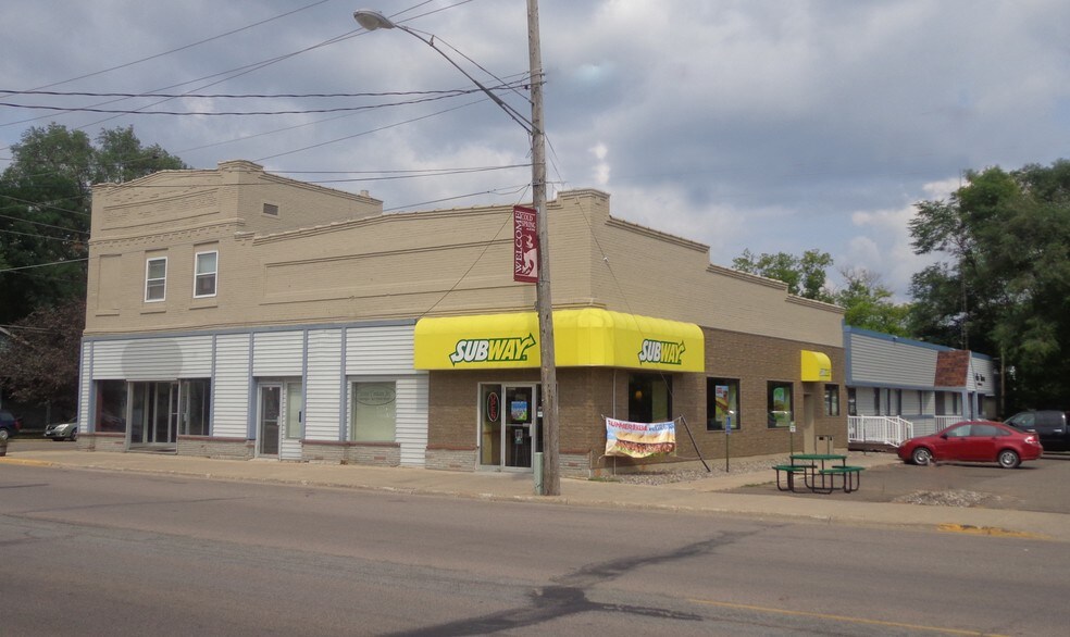 More Photos Of 25 Red River Ave N, Cold Spring Coworking Space