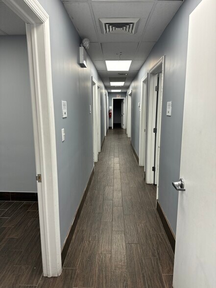 More Photos Of 1028 154th St, Whitestone Storefront Retail Office For Lease