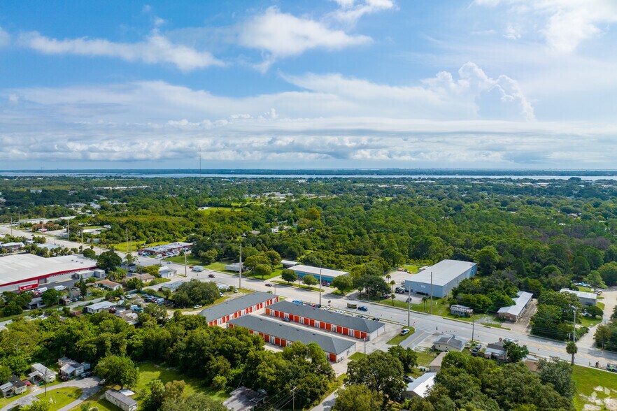 More Photos Of 641 Clearlake Rd, Cocoa Service For Lease