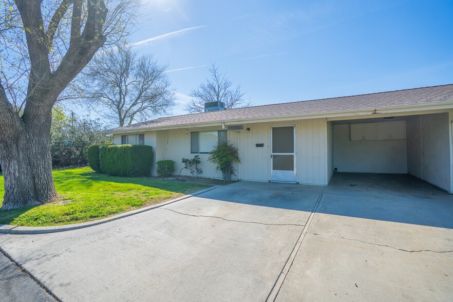 More Photos Of 1711 E Pacheco Blvd, Los Banos Apartments For Sale