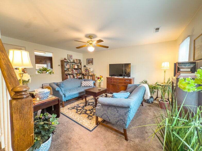 More Photos Of 5522 Crestwood Dr, Cave Spring Multifamily For Sale