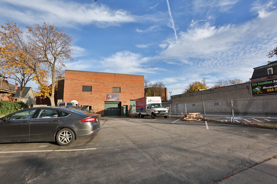 More Photos Of 620 South Ave, Rochester Light Manufacturing For Sale