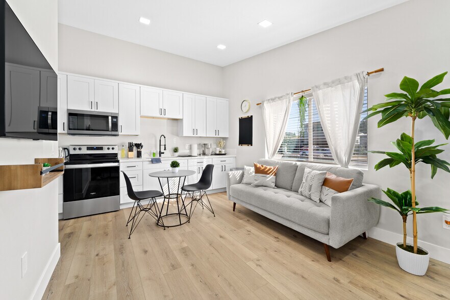 More Photos Of 3019-23 E 10th Street, National City Apartments For Sale