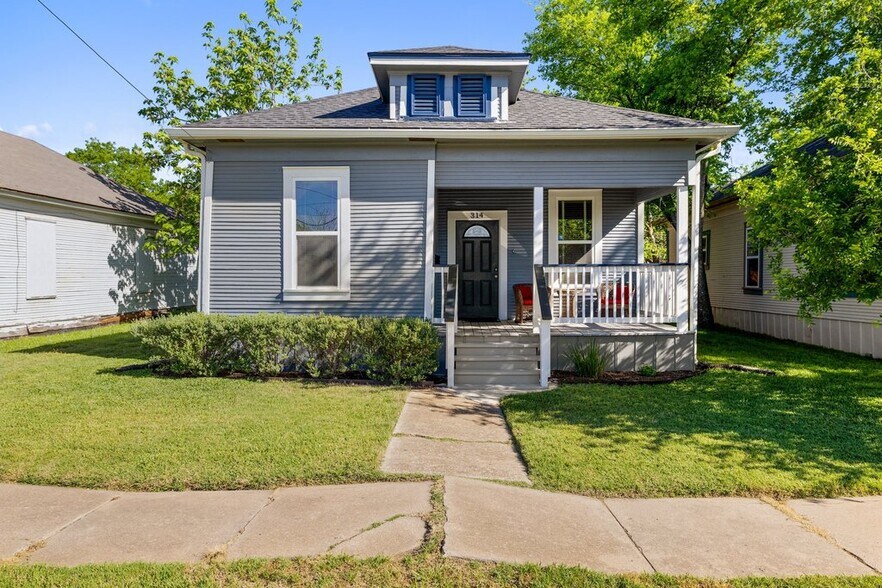 More Photos Of 314 W 3rd St, Taylor Multifamily For Sale