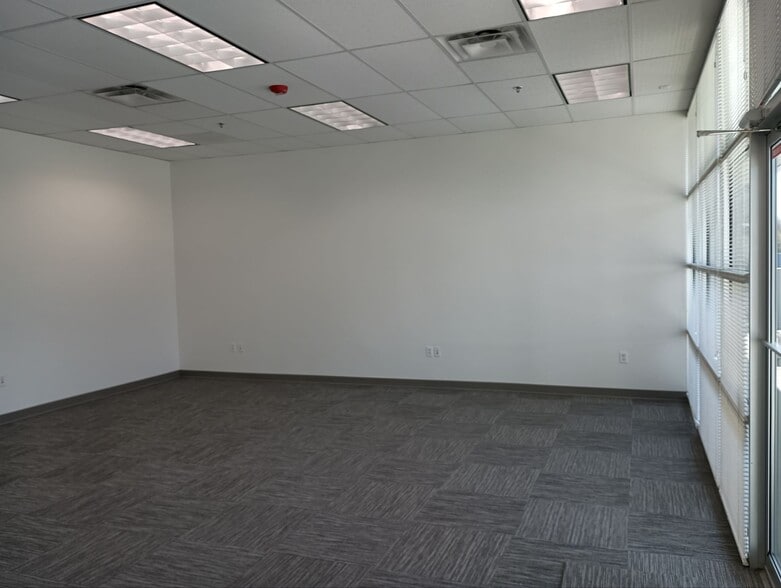 More Photos Of 14309 E 35th Pl, Aurora Warehouse For Lease