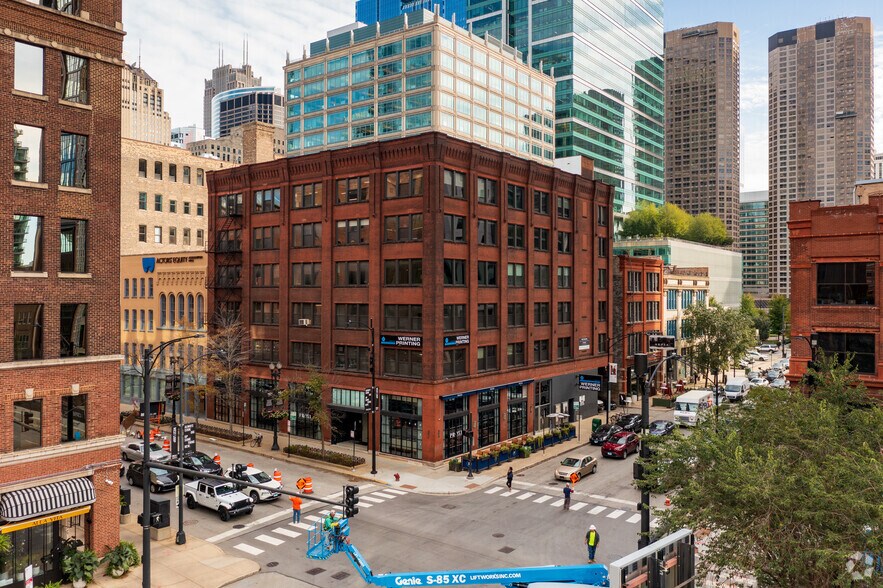 Primary Photo Of 133 N Jefferson St, Chicago Loft Creative Space For Lease