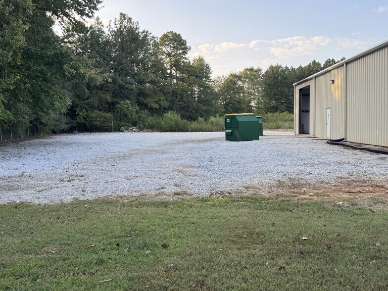 More Photos Of 71 Southern Ct, Hiram Warehouse For Lease