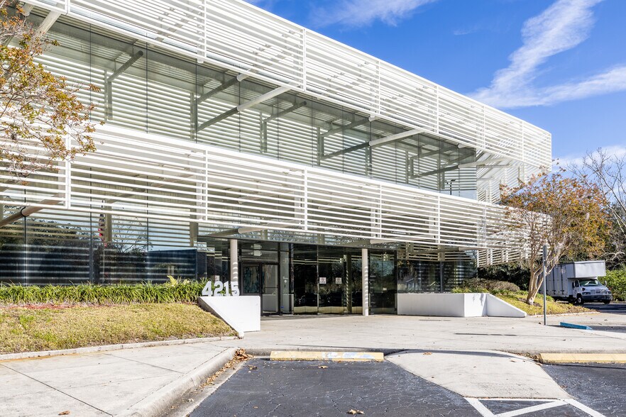 More Photos Of 4215 Southpoint Blvd, Jacksonville Medical For Lease