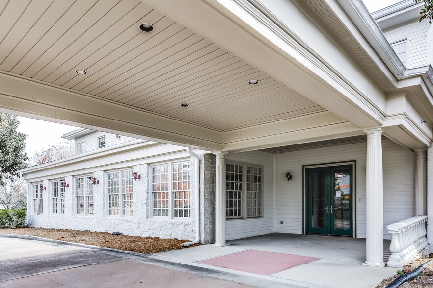 More Photos Of 4400 Ben Franklin Blvd, Durham Medical For Sale