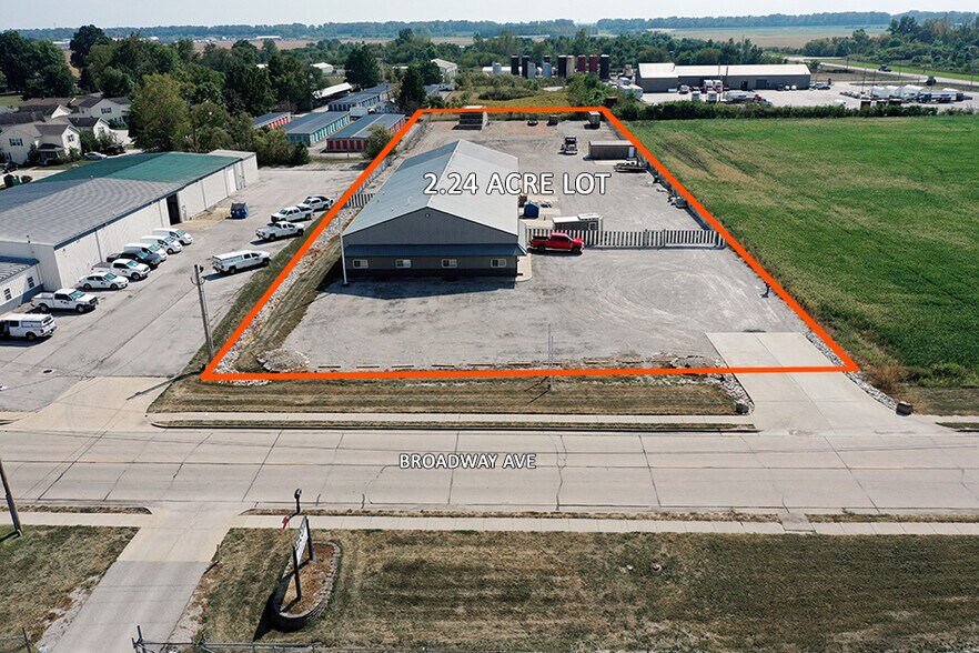 More Photos Of 410 Broadway Ave, South Roxana Office For Lease