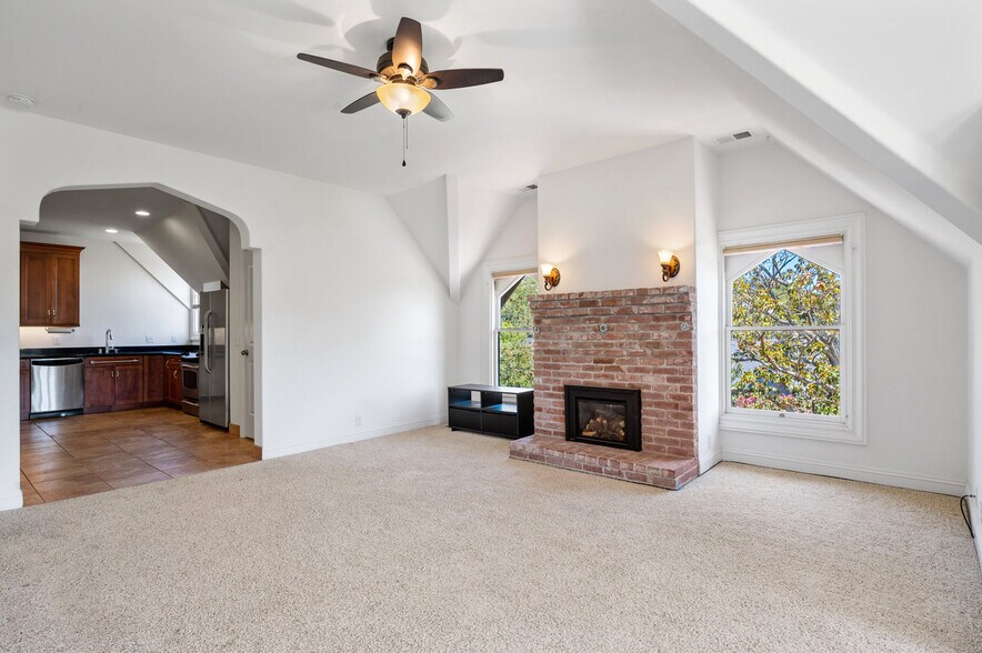 More Photos Of 333 G St, San Rafael Apartments For Sale