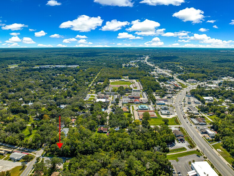 More Photos Of 110 NE Crystal St, Crystal River Specialty For Sale