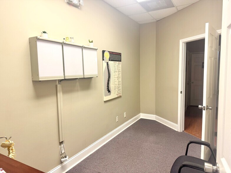 More Photos Of 149 Riverwalk Blvd, Ridgeland Storefront Retail Office For Sale