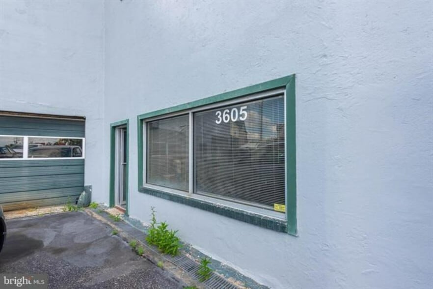 More Photos Of 3605 Wilkens Ave, Baltimore Auto Repair For Sale