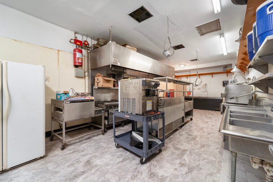 More Photos Of 473 Highway W, Eldon Storefront Retail Residential For Sale