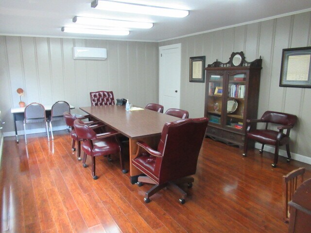 More Photos Of 108 Cedar St, Carrollton Office Residential For Sale