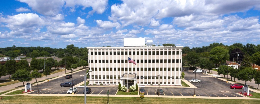 Primary Photo Of 11111 Hall Rd, Shelby Township Office For Lease
