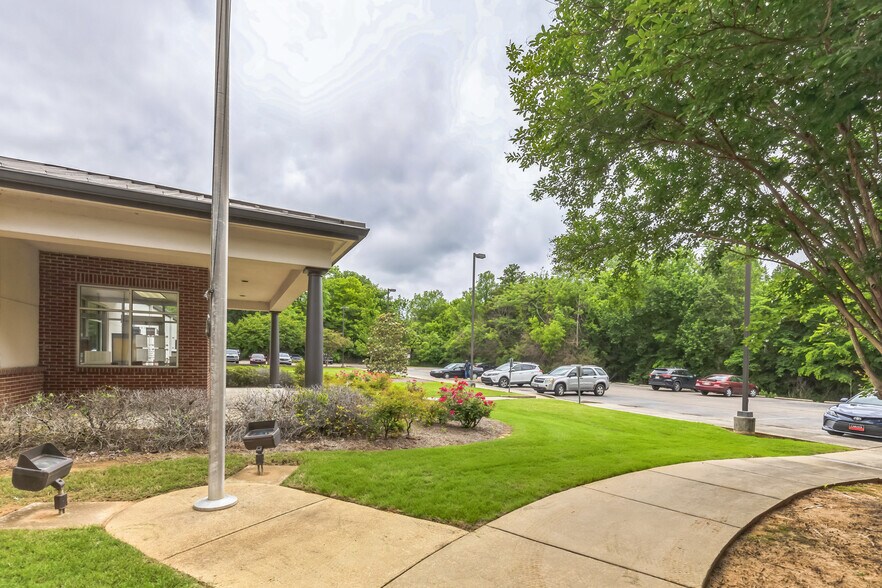 More Photos Of 199 Saddle Creek Dr, Tupelo Office For Sale