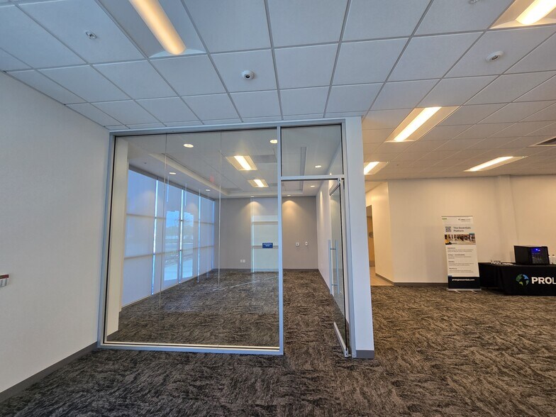 More Photos Of 23840-23842 Rider St, Perris Distribution For Lease