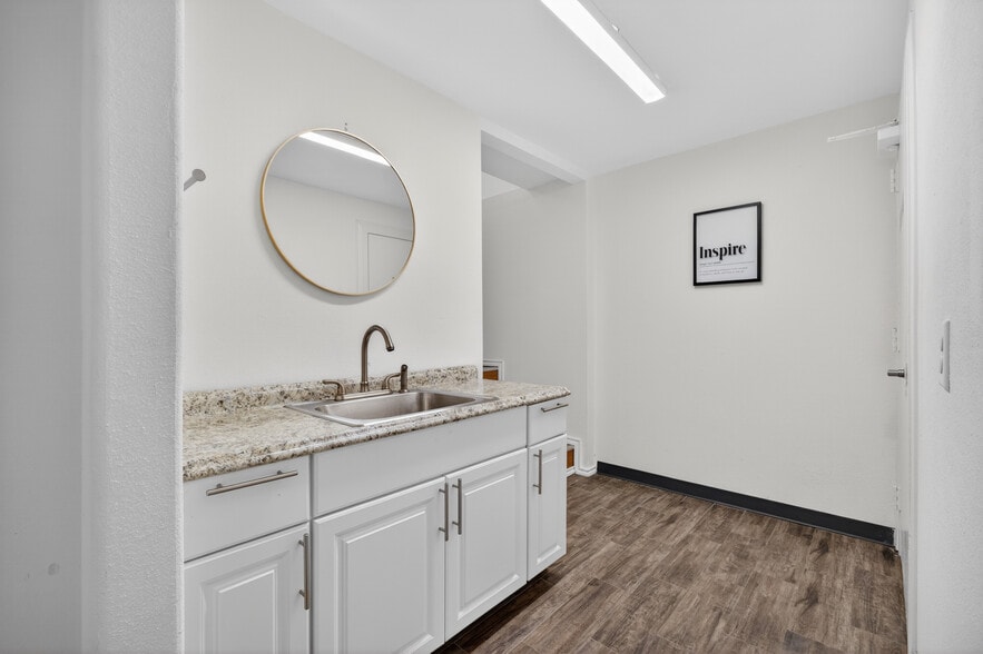 More Photos Of 3381 Ruben M Torres Blvd, Brownsville Storefront For Lease