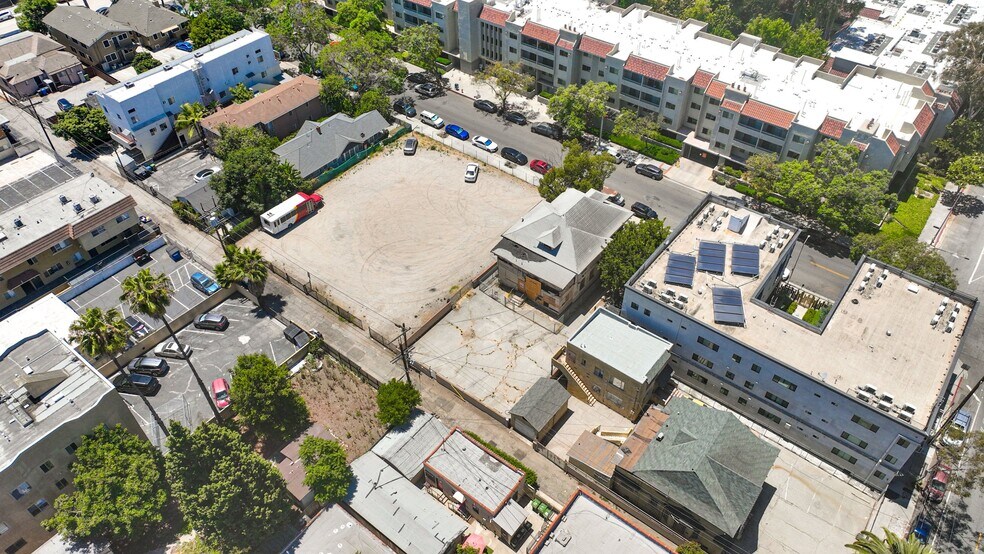 More Photos Of 3024 Royal St, Los Angeles Land For Sale