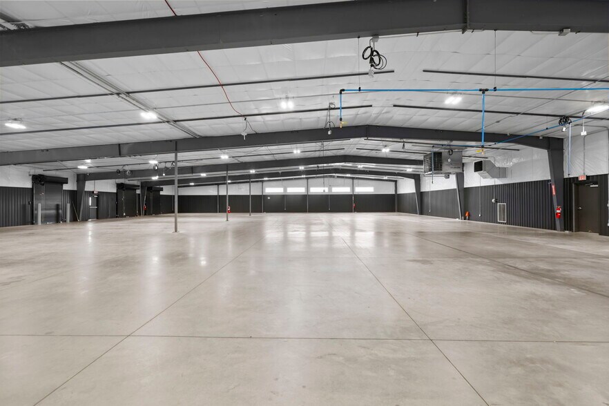 More Photos Of 110 Commercial Blvd, Flat Rock Manufacturing For Sale
