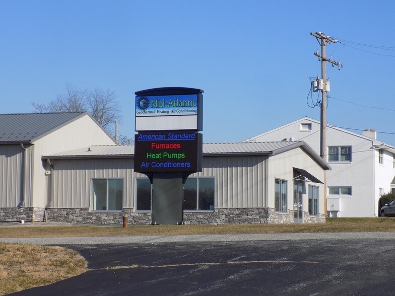 More Photos Of 1755 Whiteford Rd, York Storefront Retail Office For Lease