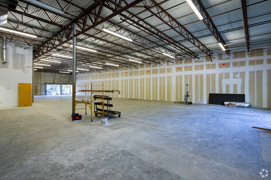 More Photos Of 8900-8934 Brittany Way, Tampa Unknown For Sale