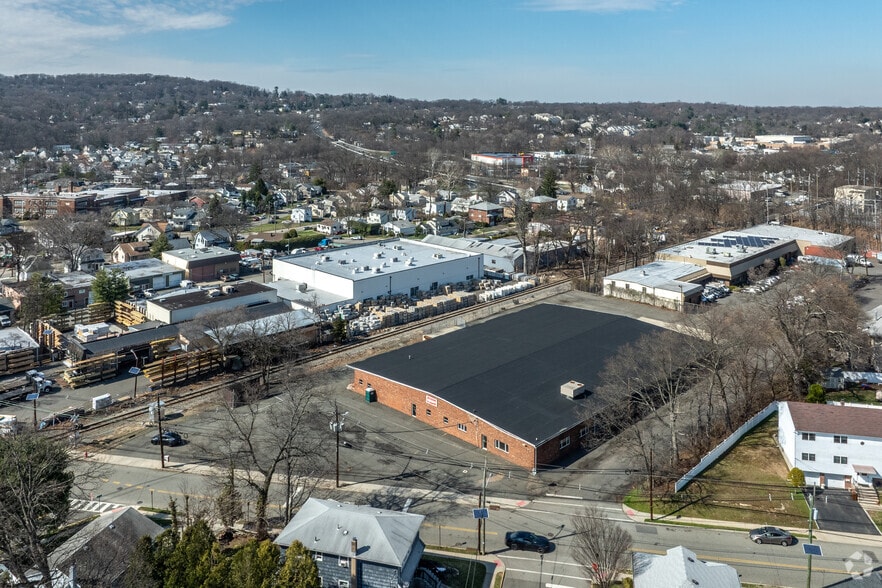 More Photos Of 185 Van Winkle Ave, Hawthorne Warehouse For Sale