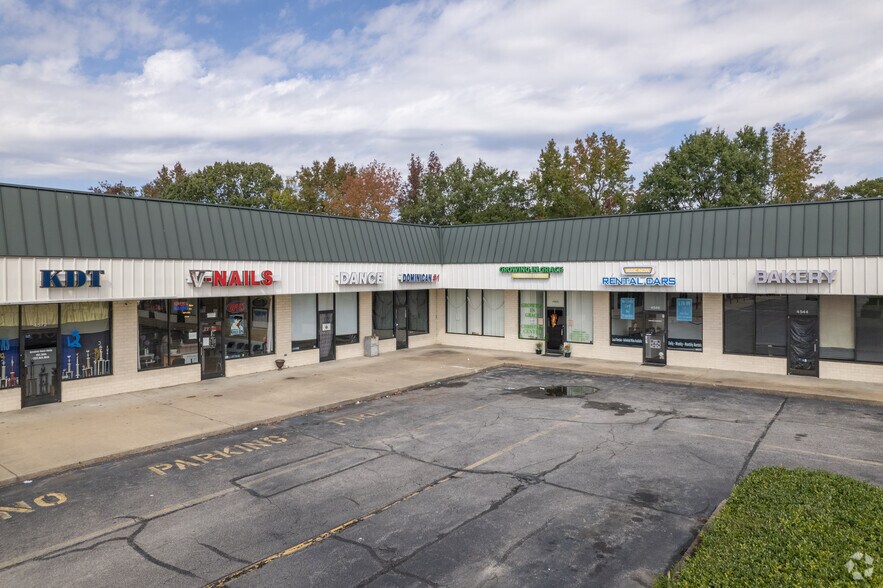 More Photos Of 4520-4644 George Washington Hwy, Portsmouth Storefront For Lease