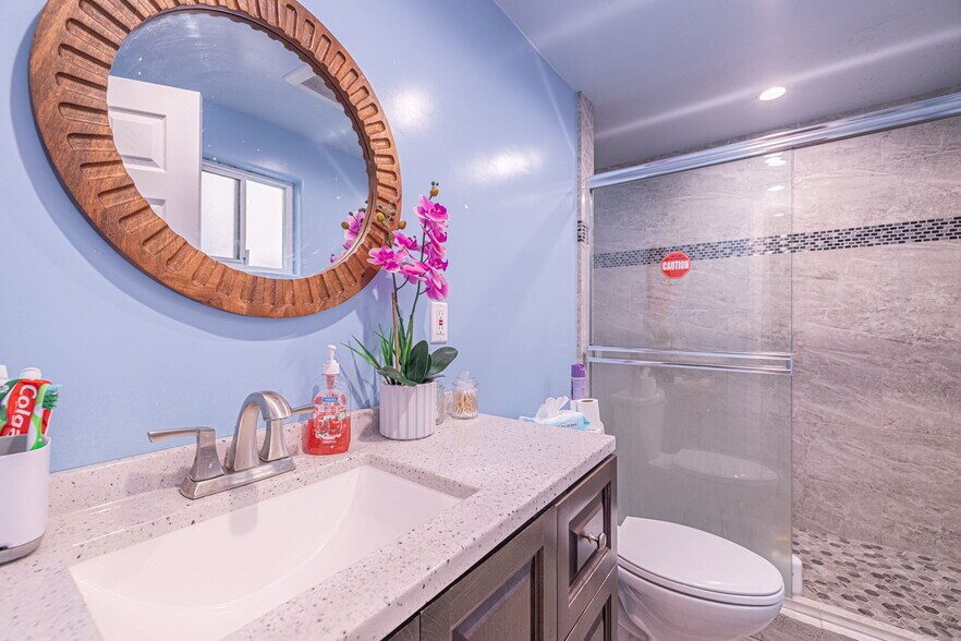 More Photos Of 15723 Kadota St, Sylmar Land For Sale