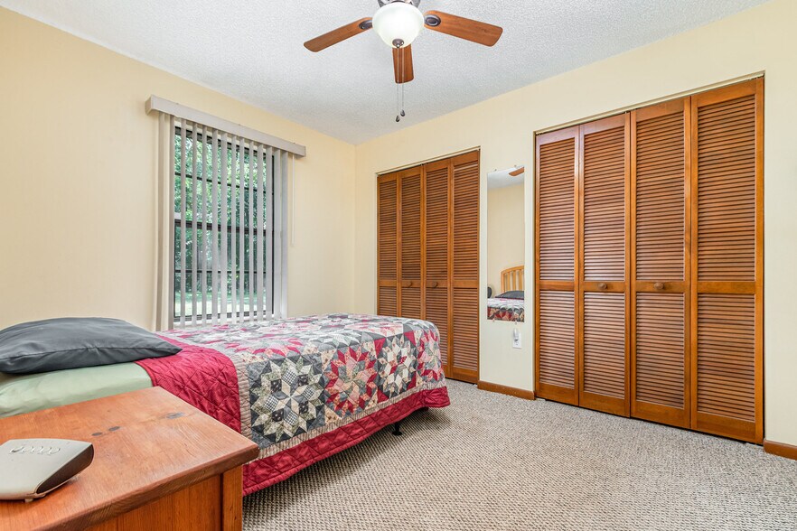 More Photos Of 155 11th Ave, Osteen Specialty For Sale