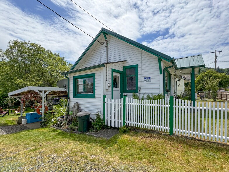 More Photos Of 16672 Frontier st, Clallam Bay Specialty For Sale