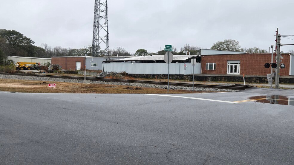More Photos Of 1108 Ellington Dr, Conyers Industrial For Sale
