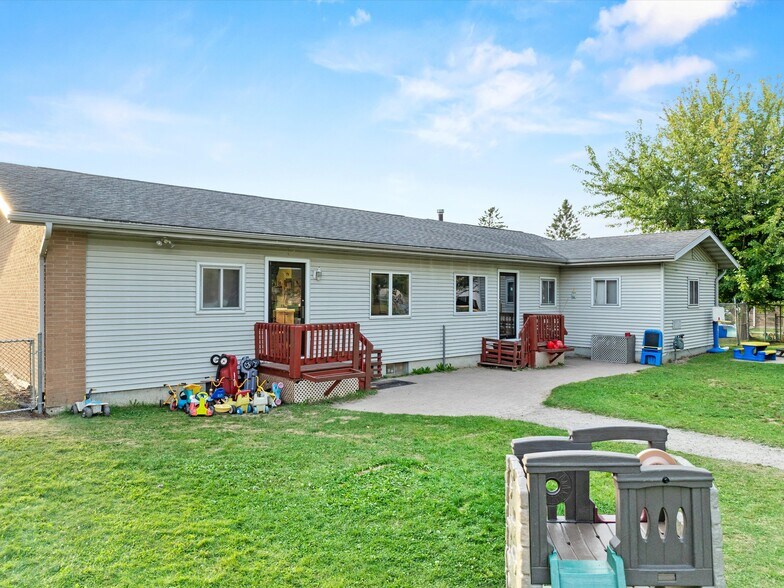 More Photos Of 1017 Laurel St, Marshfield Daycare Center For Sale