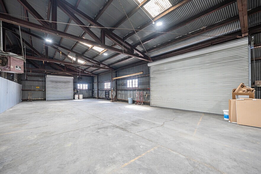 More Photos Of 6110-6112 Ferguson Dr, Commerce Warehouse For Sale