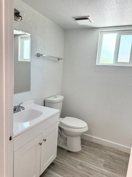 More Photos Of 1504 E Indianola Ave, Phoenix Apartments For Sale