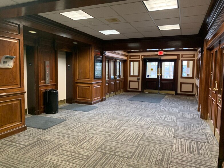 More Photos Of 2821 N Ballas Rd, Town And Country Medical For Lease