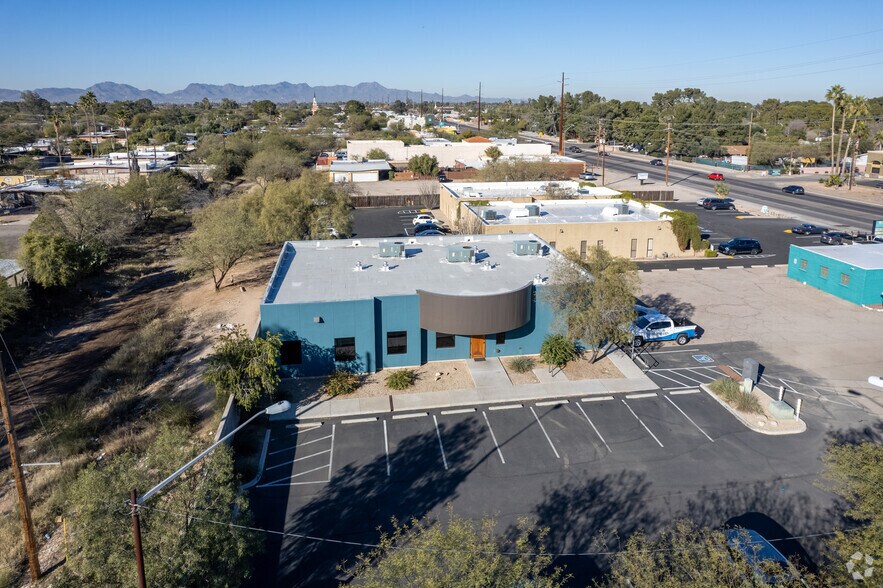 More Photos Of 3038 E Fort Lowell Rd, Tucson Medical For Sale