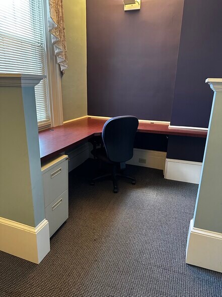 More Photos Of 109 Broad St, Middletown Office Residential For Lease