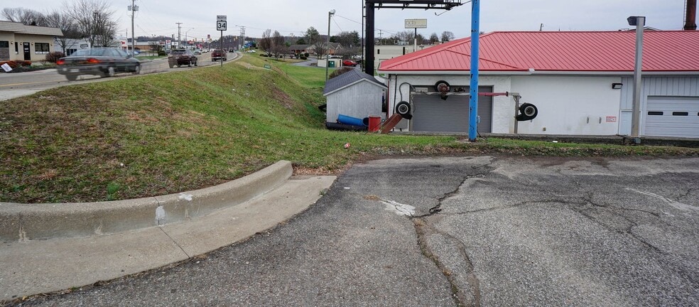 More Photos Of 3980 Teays Valley Rd, Hurricane General Retail For Sale