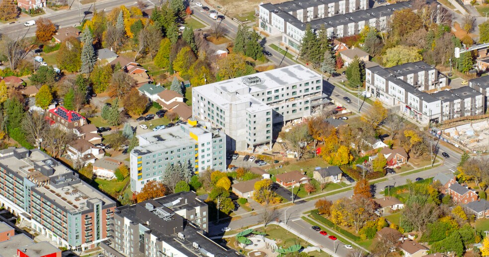 More Photos Of 333 Albert St, Waterloo Apartments For Lease