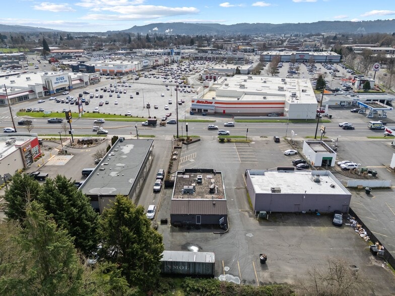 More Photos Of 1304 Ocean Beach Hwy, Longview Storefront Retail Office For Sale