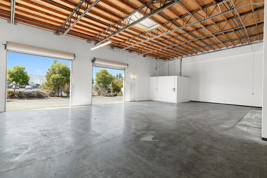 More Photos Of 11264 Monarch St, Garden Grove Warehouse For Sale