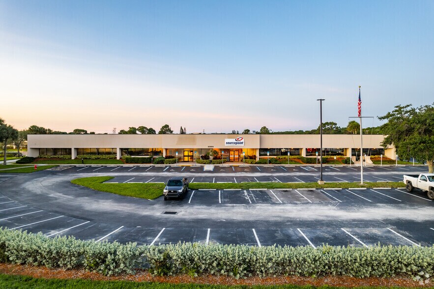 More Photos Of 2330 Commerce Park Dr NE, Palm Bay Office For Lease