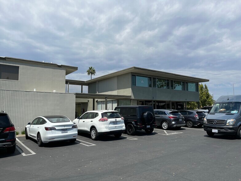 More Photos Of 1500 E Katella Ave, Orange Medical For Sale