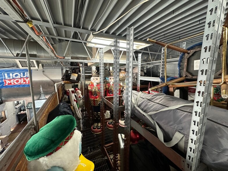 More Photos Of 5541 US Highway 19, New Port Richey Auto Repair For Sale