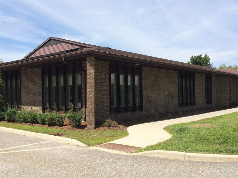 More Photos Of 59 Rathe Rd, Colchester Office For Lease