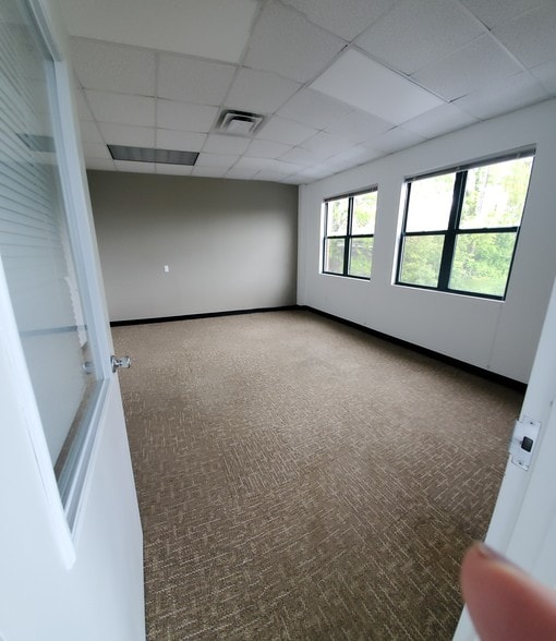 More Photos Of 3845 Richmond Ave, Staten Island Storefront Retail Office For Lease