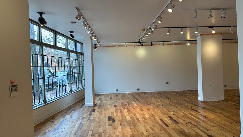 More Photos Of 12812 Larchmere Blvd, Cleveland Freestanding For Sale